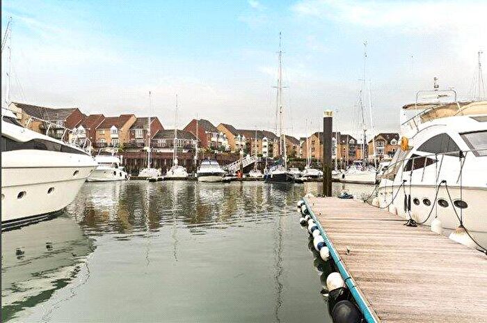 3 Bedroom Apartment For Sale In Channel Way, Ocean Village, Southampton, SO14