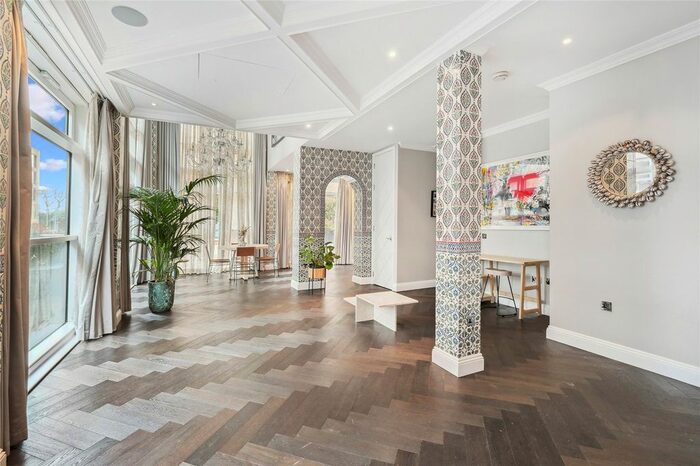 4 Bedroom Property To Rent In Hepworth Court, Gatliff Road, London, SW1W