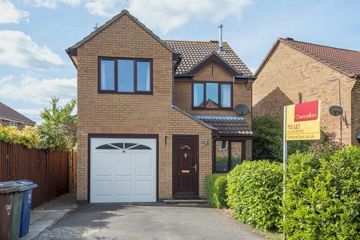 3 Bedroom Detached House To Rent In Winchester Close, Banbury, OX16