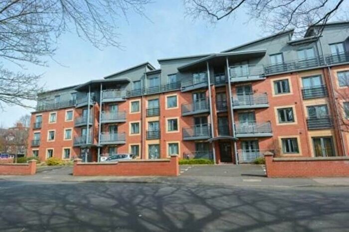 2 Bedroom Flat To Rent In Manor Road, Edgbaston, Birmingham, B16