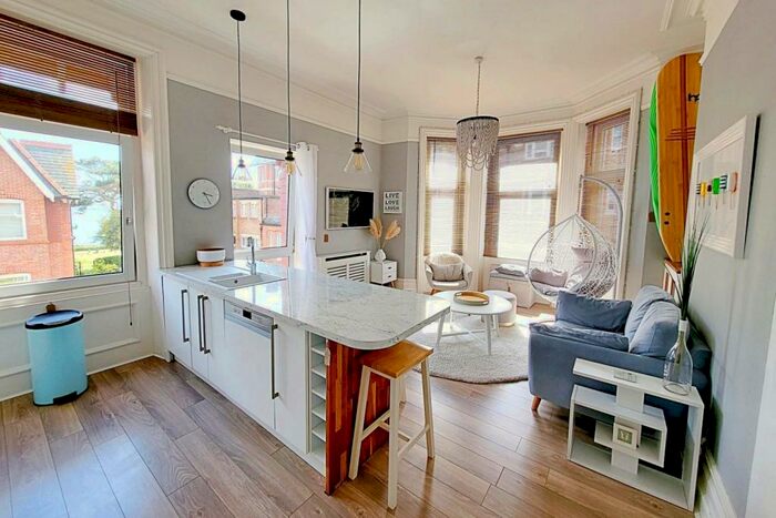 2 Bedroom Flat To Rent In Bournemouth, BH2