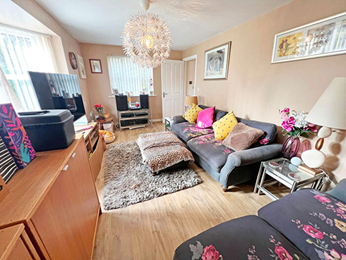 3 Bedroom Detached House For Sale In Otter Close, Ibstock, Leicestershire, LE67