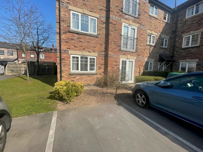 2 Bedroom Flat To Rent In George Street, Ashton-In-Makerfield, Wigan, WN4