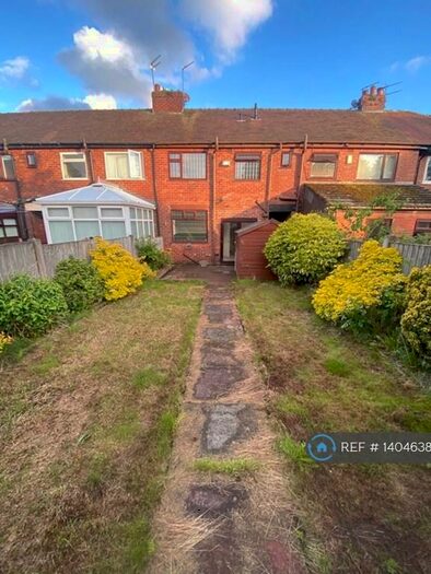 3 Bedroom Terraced House To Rent In Oldham, Oldham, OL8