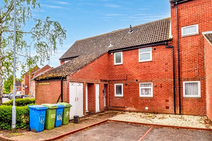 2 Bedroom Flat For Sale In Beloe Avenue, Norwich, NR5