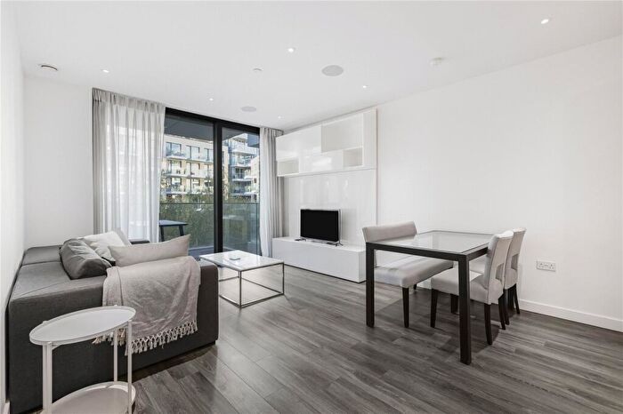 2 Bedroom Apartment To Rent In Catalina House, Goodman's Fields, Aldgate, London, E1