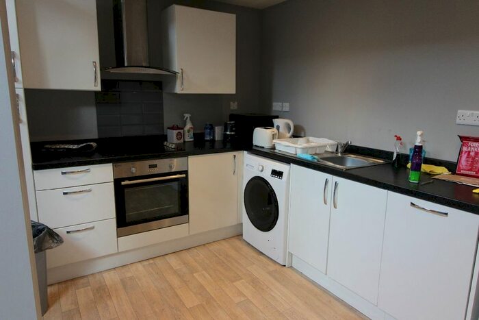 2 Bedroom Flat To Rent In Flat, Malt Yard, Malt Cottages, Nottingham NG7