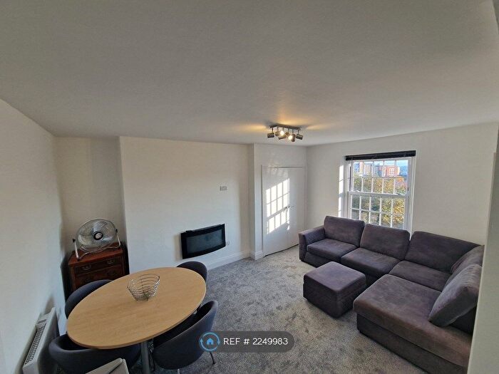 2 Bedroom Flat To Rent In Westgate Road, Newcastle Upon Tyne, NE4