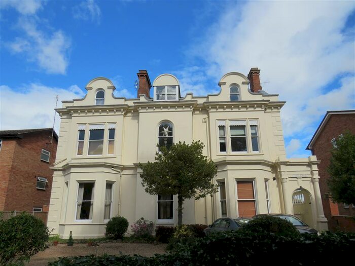 Studio To Rent In Binswood Avenue, Leamington Spa, CV32