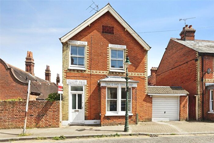 4 Bedroom Detached House For Sale In Edward Road, Canterbury, Kent, CT1
