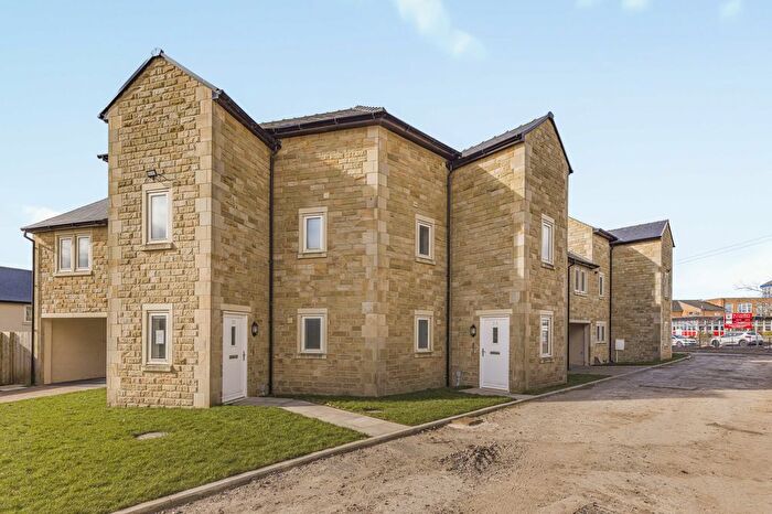 4 Bedroom Mews To Rent In Hall Barn Drive, Longridge, PR3