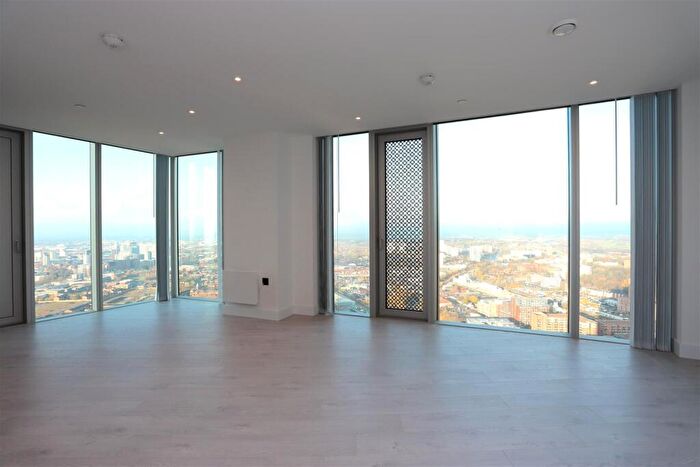 2 Bedroom Apartment To Rent In Vista River Gardens, M3