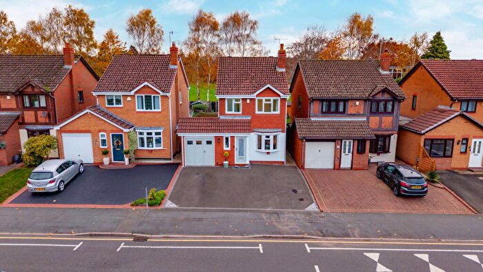 3 Bedroom Detached House For Sale In Heath Farm Road, Norton, Stourbridge, DY8