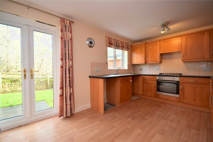 3 Bedroom Town House To Rent In Pennyfield Close, Leeds, West Yorkshire, LS6