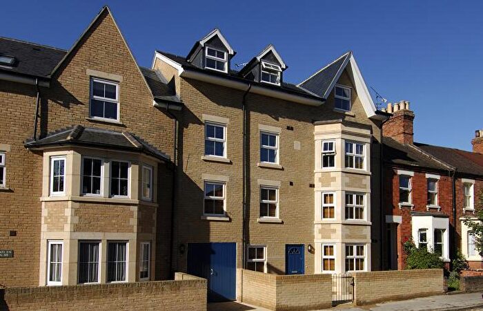 1 Bedroom Flat To Rent In Marlborough Road, Grandpont, Oxford, OX1