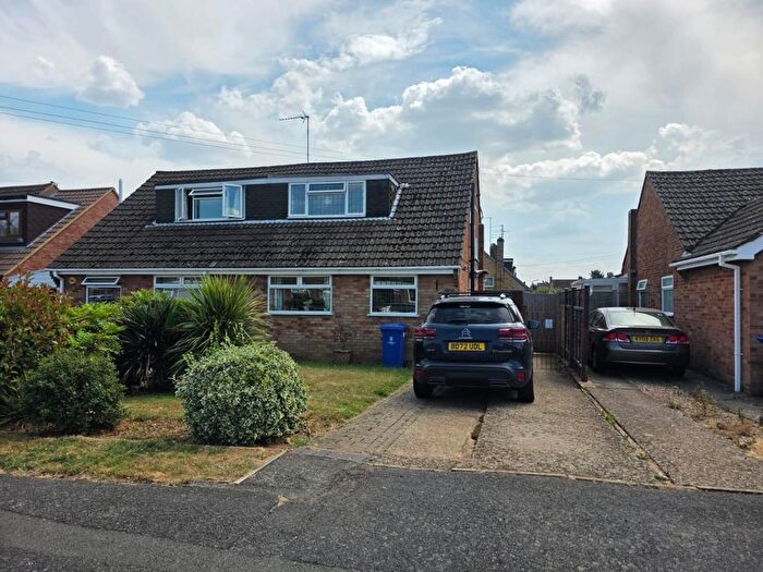 3 Bedroom Semi-Detached House For Sale In Manor Close, Harpole, Northampton, NN7