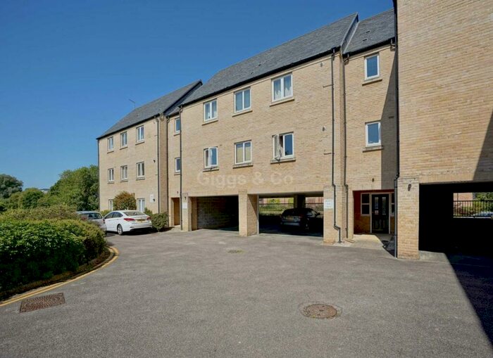 2 Bedroom Apartment To Rent In Skipper Way, Little Paxton, PE19