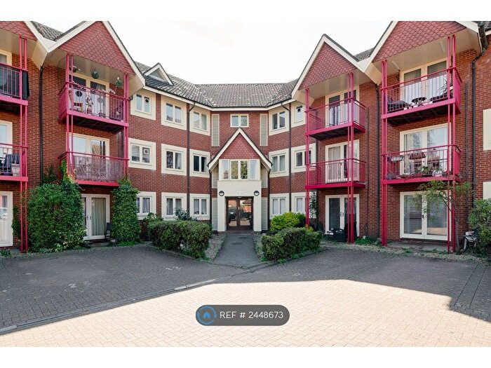 1 Bedroom Flat To Rent In Olivier Court, Bedford, MK40