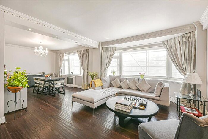 3 Bedroom Apartment To Rent In Bentinck Close, - Prince Albert Road, St. John's Wood, London, NW8