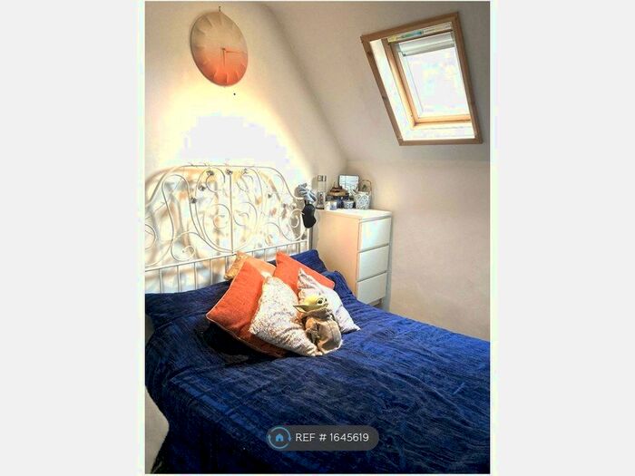 1 Bedroom Flat To Rent In Hervey Close, London, N3