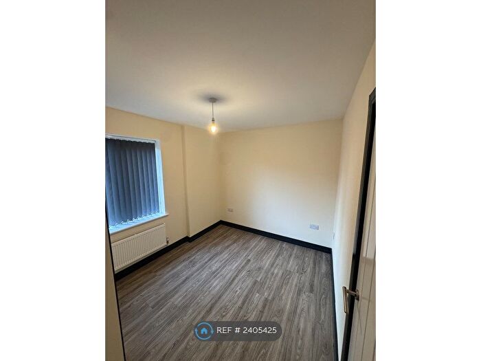 2 Bedroom Flat To Rent In Burgess Road, Leicester, LE2