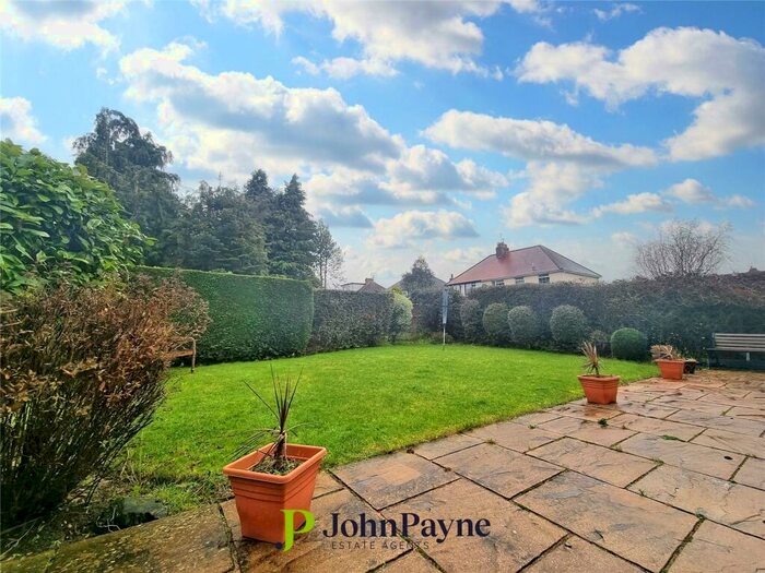 2 Bedroom Bungalow For Sale In Nuneaton Road, Bulkington, Bedworth, Warwickshire, CV12