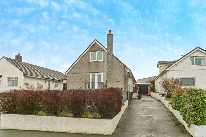 4 Bedroom Detached House For Sale In Rhydwyn, Holyhead, Isle Of Anglesey, LL65