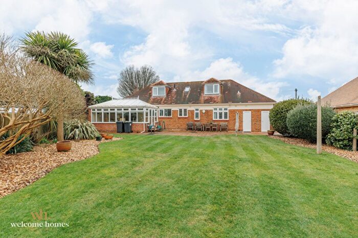 4 Bedroom Detached Bungalow For Sale In Glencoe Road, Littledown, BH7