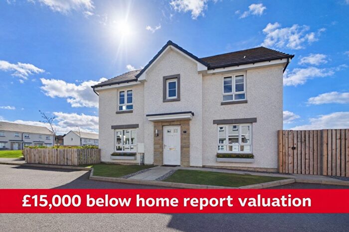 4 Bedroom Detached House For Sale In Stuart Grove, Stratton, IV2