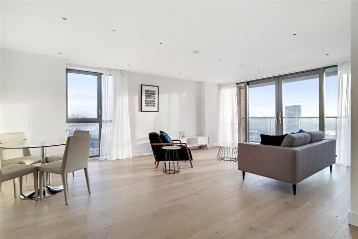 2 Bedroom Apartment To Rent In Heritage Tower, East Ferry Road, E14