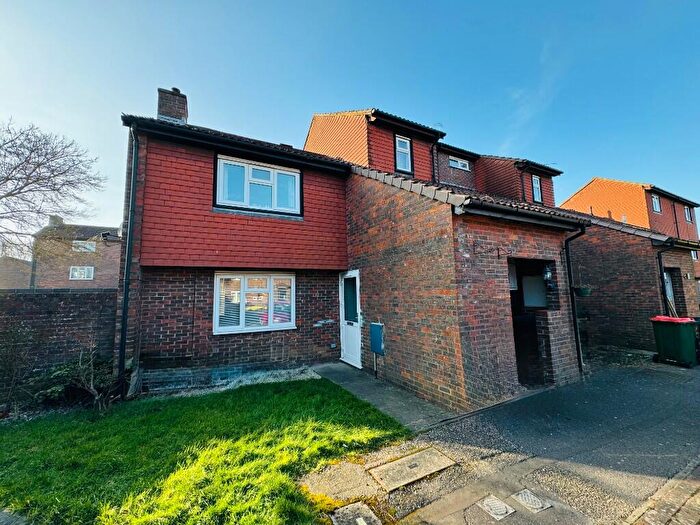 1 Bedroom Ground Maisonette To Rent In Aquarius Court, Crawley, West Sussex, RH11