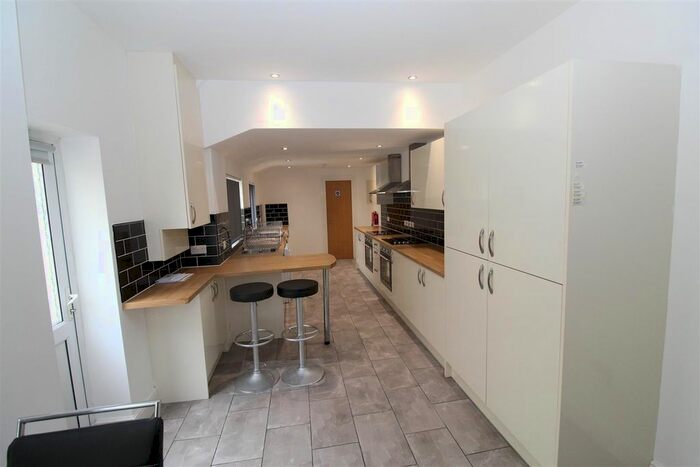 7 Bedroom Property To Rent In Llandough Street, Cathays, Cardiff, CF24