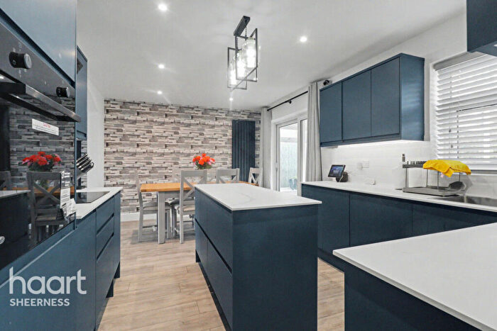 4 Bedroom Detached House For Sale In Seathorpe Avenue, Sheerness, ME12