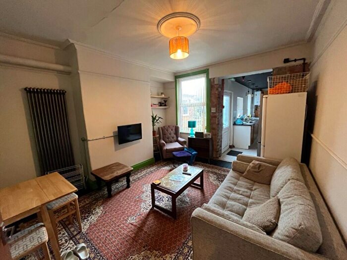 5 Bedroom Terraced House To Rent In Grimthorpe Street, Leeds, West Yorkshire, LS6