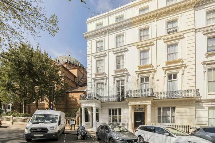 2 Bedroom Flat To Rent In Princes Square, London, W2