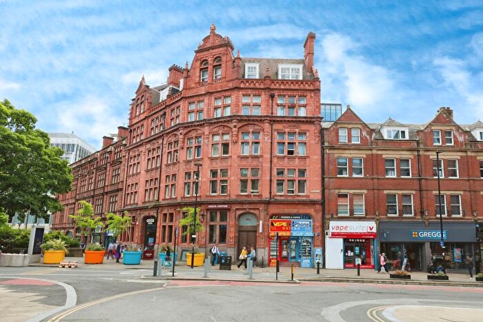 2 Bedroom Flat For Sale In Pinstone Street, Sheffield, South Yorkshire, S1