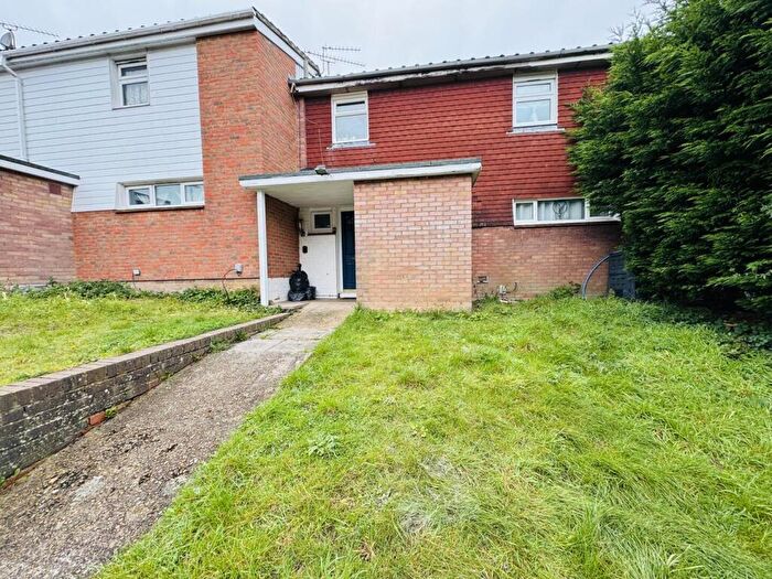 3 Bedroom Terraced House For Sale In Carman Walk, Broadfield, Crawley, RH11