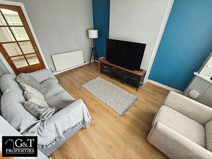2 Bedroom Semi-Detached House For Sale In Birch Crescent, Tividale, Oldbury, B69