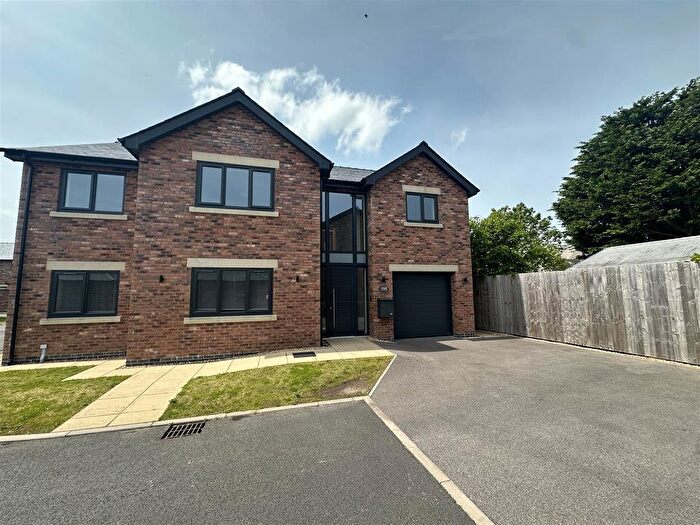 5 Bedroom Detached House For Sale In Hesketh Grove, Hesketh Bank, PR4