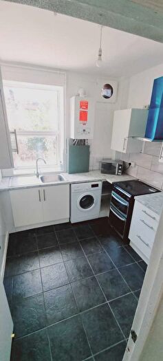 4 Bedroom Maisonette To Rent In Norwood Road, Herne Hill, SE24
