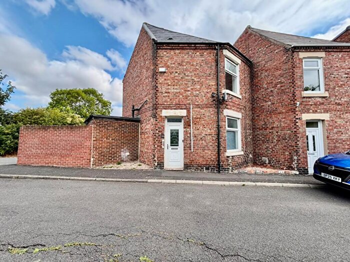 2 Bedroom Flat To Rent In Haig Street, Gateshead, NE11