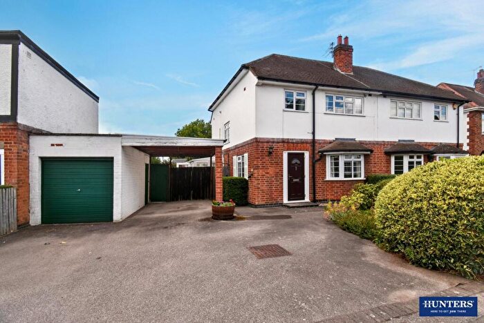 3 Bedroom Semi-Detached House For Sale In Carisbrooke Road, Leicester, LE2