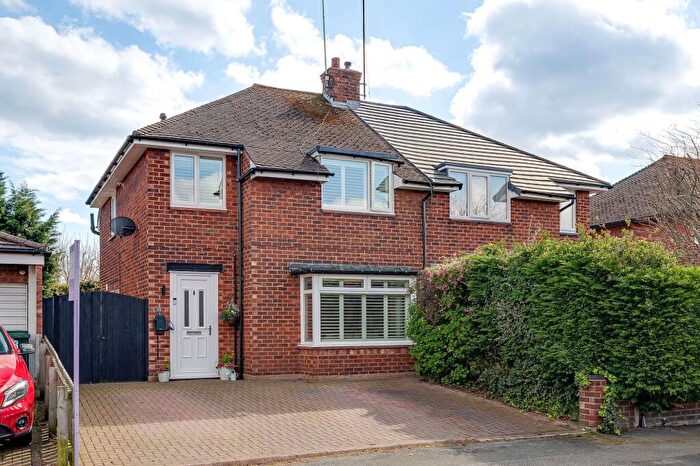 3 Bedroom Semi Detached House For Sale In Rosewood Avenue, Upton, Chester, CH2