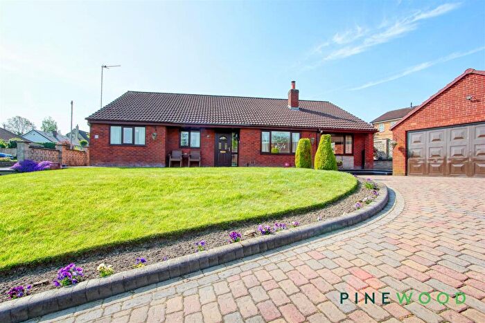 4 Bedroom Detached Bungalow For Sale In Norbriggs Road, Woodthorpe, Chesterfield, Derbyshire, S43