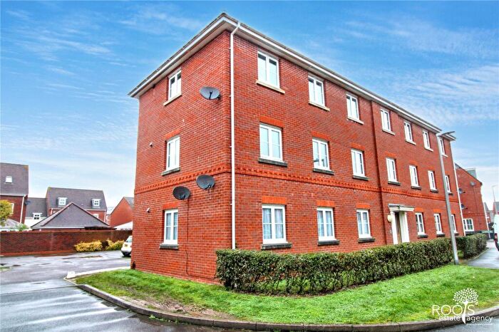 2 Bedroom Apartment For Sale In Battalion Way, Thatcham, Berkshire, RG19