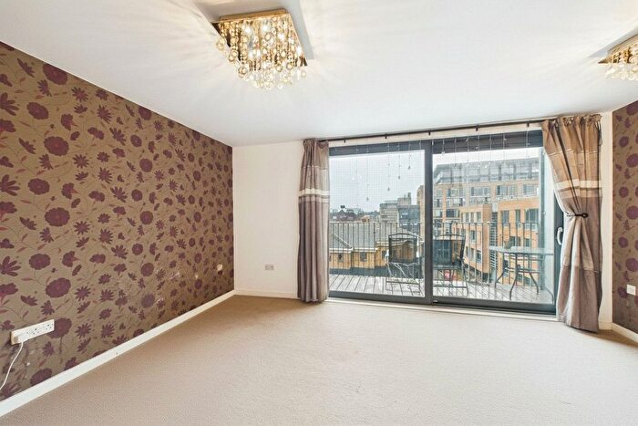 2 Bedroom Flat To Rent In Providence Place, Maidenhead, Berkshire, SL6