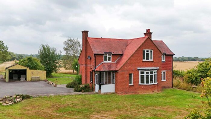 3 Bedroom Detached House For Sale In Stratford Road, Mickleton, GL55