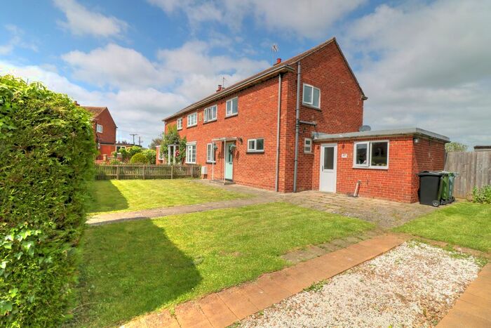 3 Bedroom Semi-Detached House For Sale In Casewick Lane, Uffington, Stamford, PE9