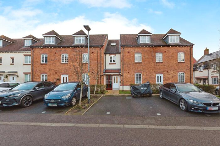 2 Bedroom Apartment For Sale In Cotts Field, Haddenham, Aylesbury, HP17