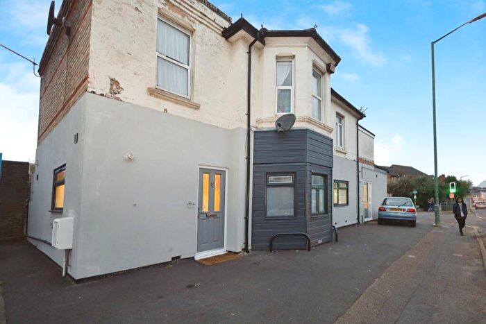 2 Bedroom Property To Rent In Ashley Road, Bournemouth, BH1